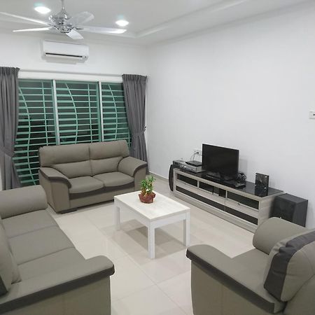 Comfortable Homestay Raub Extérieur photo